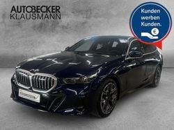 Blau Gebraucht 2024 BMW 520 M Sport Kombi | 58.041 € (Superpreis)