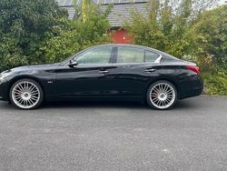 Schwarz Gebraucht 2016 Infiniti Q50 Limousine | 14.500 €