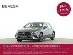 Grau Gebraucht 2023 Mercedes A250 Progressive Limousine | 26.980 € (Guter Preis)