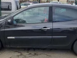 Schwarz Gebraucht 2007 Renault Clio II Rip Curl Limousine | 1.600 € (Fairer Preis)