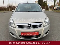 Grau Gebraucht 2008 Opel Zafira Innovation Van / Kleinbus | 5.499 € (Teuer)