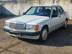 Weiß Gebraucht 1988 Mercedes 190 Limousine | 7.300 €