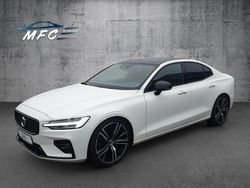 Weiß Gebraucht 2020 Volvo S60 R-Design Limousine | 25.690 € (Guter Preis)