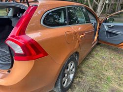 Orange Gebraucht 2010 Volvo V60 Kombi | 7.000 € (Fairer Preis)
