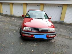 Rot Gebraucht 1993 VW Vento Limousine | 2.500 €