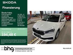 Weiß Gebraucht 2022 Skoda Fabia Ambition Kleinwagen | 16.330 € (Fairer Preis)