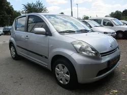 Silber Gebraucht 2006 Daihatsu Sirion Kleinwagen | 3.850 € (Teuer)