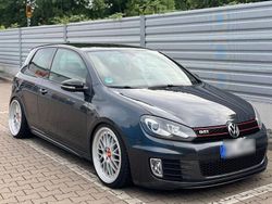 Grau Gebraucht 2010 VW Golf VI GTI Kleinwagen | 10.490 €