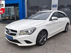 Calcitweiss Gebraucht 2016 Mercedes CLA200 Shooting Brake Kombi | 20.480 € (Fairer Preis)