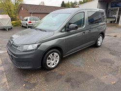 Grau Gebraucht 2021 VW Caddy Basis Van / Kleinbus | 16.900 € (Guter Preis)