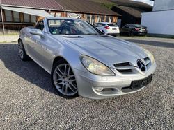 Silber Gebraucht 2008 Mercedes SLK200 Edition 1 Cabrio | 11.299 € (Fairer Preis)