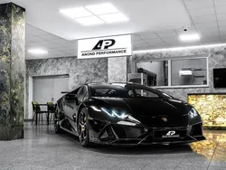 Schwarz Gebraucht 2023 Lamborghini Huracán | 260.029 € (Superpreis)