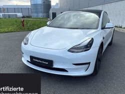 Weiß Gebraucht 2021 Tesla Model 3 Long Range RWD Limousine | 31.300 € (Teuer)