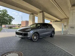 Grau Gebraucht 2016 Porsche Cayenne S Sport SUV | 33.490 € (Fairer Preis)