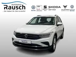Weiß Gebraucht 2023 VW Tiguan Life SUV | 33.850 € (Guter Preis)