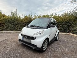 Weiß Gebraucht 2013 Smart ForTwo Coupé Kleinwagen | 5.499 € (Fairer Preis)