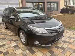 Night time black Gebraucht 2013 Toyota Avensis Life Kombi | 15.000 €