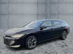 Schwarz Neu 2025 VW Passat Elegance Kombi | 60.470 €
