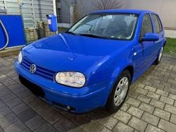 Blau Gebraucht 1999 VW Golf Highline Limousine | 1.350 € (Superpreis)