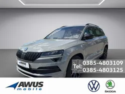 Grau / stahlgrau Gebraucht 2021 Skoda Karoq SportLine SUV | 29.990 € (Guter Preis)