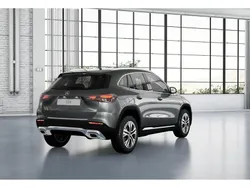 Grau metalliclack mountaingrau Gebraucht 2025 Mercedes GLA180 Progressive SUV | 37.440 € (Guter Preis)