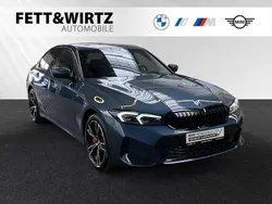 Arctic race blue Gebraucht 2025 BMW 330e M Sport Limousine | 51.990 € (Etwas zu teuer)