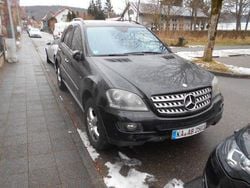 Schwarz Gebraucht 2008 Mercedes ML320 Edition 1 SUV | 7.850 € (Guter Preis)