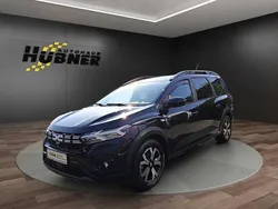 Schwarz Gebraucht 2022 Dacia Jogger Expression Limousine | 18.590 € (Fairer Preis)