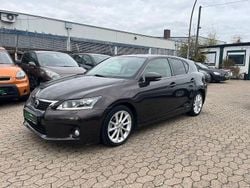 Braun Gebraucht 2011 Lexus CT200h Kleinwagen | 9.490 € (Fairer Preis)