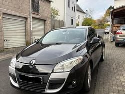 Schwarz Gebraucht 2009 Renault Mégane Coupé Coupé | 6.300 € (Etwas zu teuer)