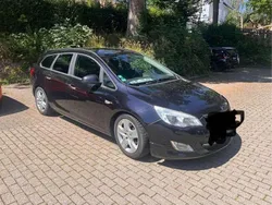 Schwarz Gebraucht 2011 Opel Astra Design Edition Kombi | 1.500 € (Superpreis)