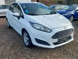Weiß Gebraucht 2013 Ford Fiesta Kleinwagen | 4.600 € (Etwas zu teuer)