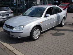 Silber Gebraucht 2001 Ford Mondeo Ambiente Limousine | 2.950 € (Fairer Preis)