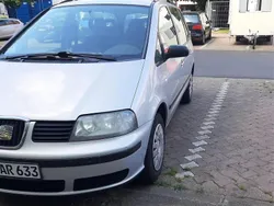 Silber Gebraucht 2001 Seat Alhambra Van / Kleinbus | 1.899 € (Etwas zu teuer)
