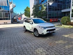 Weiß Gebraucht 2013 Mitsubishi Outlander SUV | 6.500 €