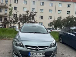 Grau Gebraucht 2013 Opel Astra Active Kombi | 5.200 € (Guter Preis)