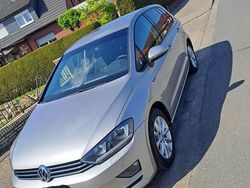 Braun Gebraucht 2015 VW Golf Sportsvan Van / Kleinbus | 14.800 € (Guter Preis)