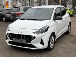Weiß Gebraucht 2023 Hyundai i10 GO! Kleinwagen | 12.490 € (Fairer Preis)