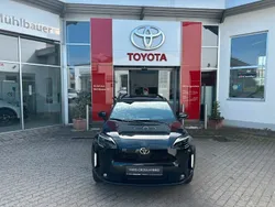 Schwarz Neu 2025 Toyota Yaris Cross Team SUV | 28.980 € (Fairer Preis)