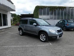 Grau Gebraucht 2011 Skoda Yeti Plus Edition SUV | 4.990 € (Etwas zu teuer)