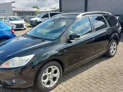 Schwarz Gebraucht 2011 Ford Focus Viva Kombi | 4.950 € (Fairer Preis)