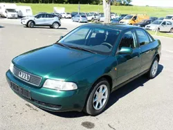 Grün Gebraucht 1996 Audi A4 Limousine | 399 € (Superpreis)