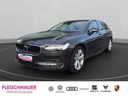 Grau Gebraucht 2021 Volvo V90 Momentum Kombi | 29.980 € (Guter Preis)