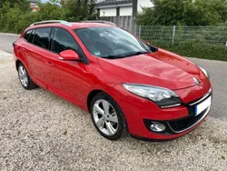 Rot Gebraucht 2013 Renault Mégane III Dynamique Limousine | 4.950 € (Fairer Preis)