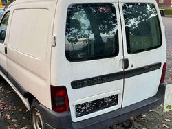 Weiß Gebraucht 2005 Citroën Berlingo Van / Kleinbus | 1.699 €
