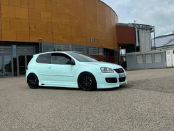 Weiß Gebraucht 2007 VW Golf V GTI Kleinwagen | 12.500 €
