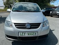 Grau Gebraucht 2007 VW Fox Kleinwagen | 2.300 €