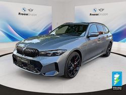 Grau Neu 2025 BMW 330e Shadowline Kombi | 67.890 €