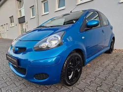 Blau Gebraucht 2009 Toyota Aygo Kleinwagen | 3.480 € (Fairer Preis)