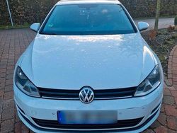 Weiß Gebraucht 2014 VW Golf VII Limousine | 6.800 € (Fairer Preis)